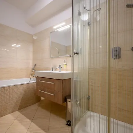 Apartmany Luhacovice, Royal Exterior photo